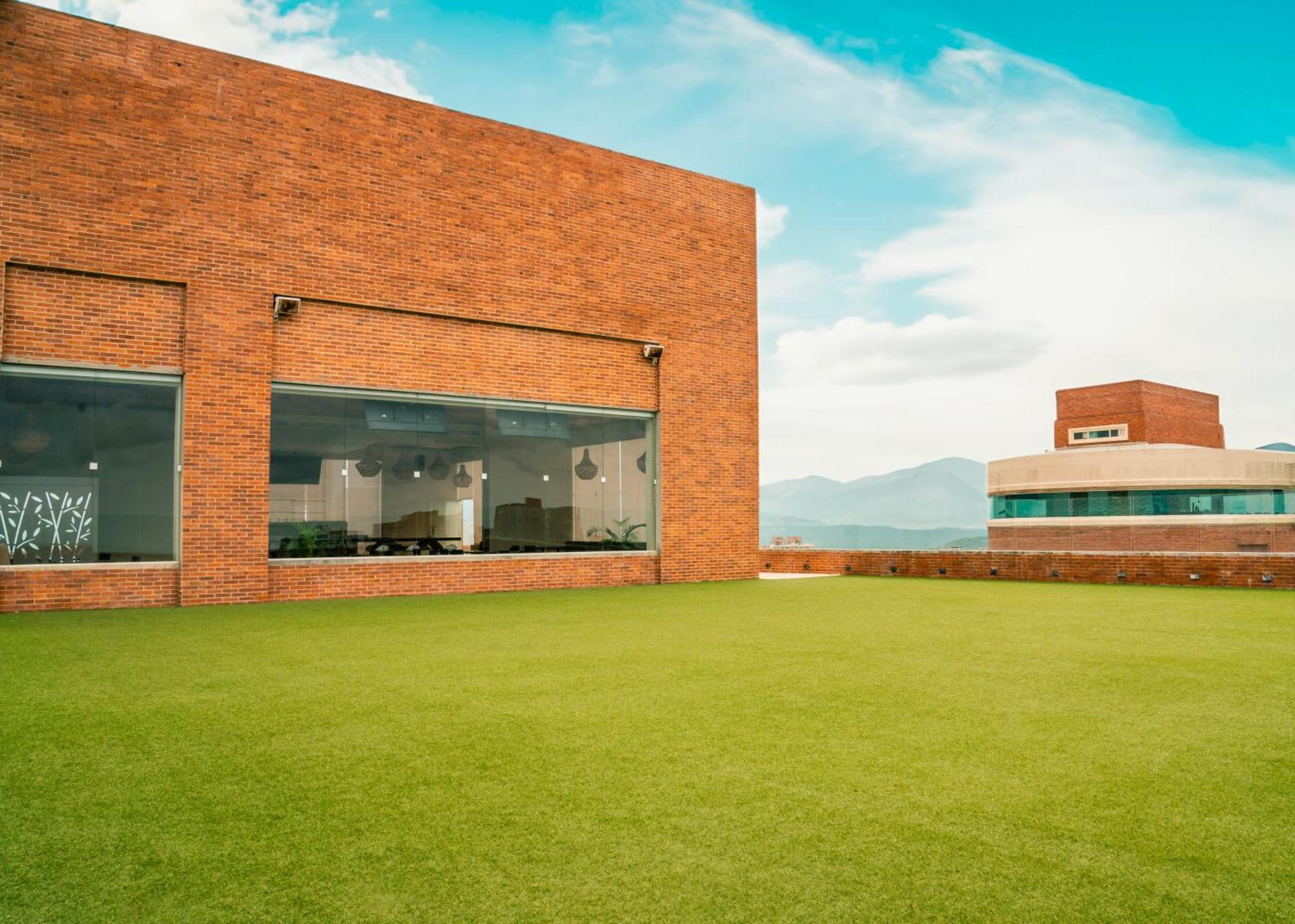 Hotel Dann Carlton Barranquilla Y Centro De Convenciones Exterior foto Rooftop of the library